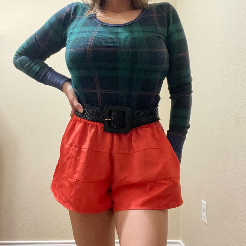 2pc Bundle Outfit XS H&M Orange Shorts & Old Navy Plaid Long Sleep Top